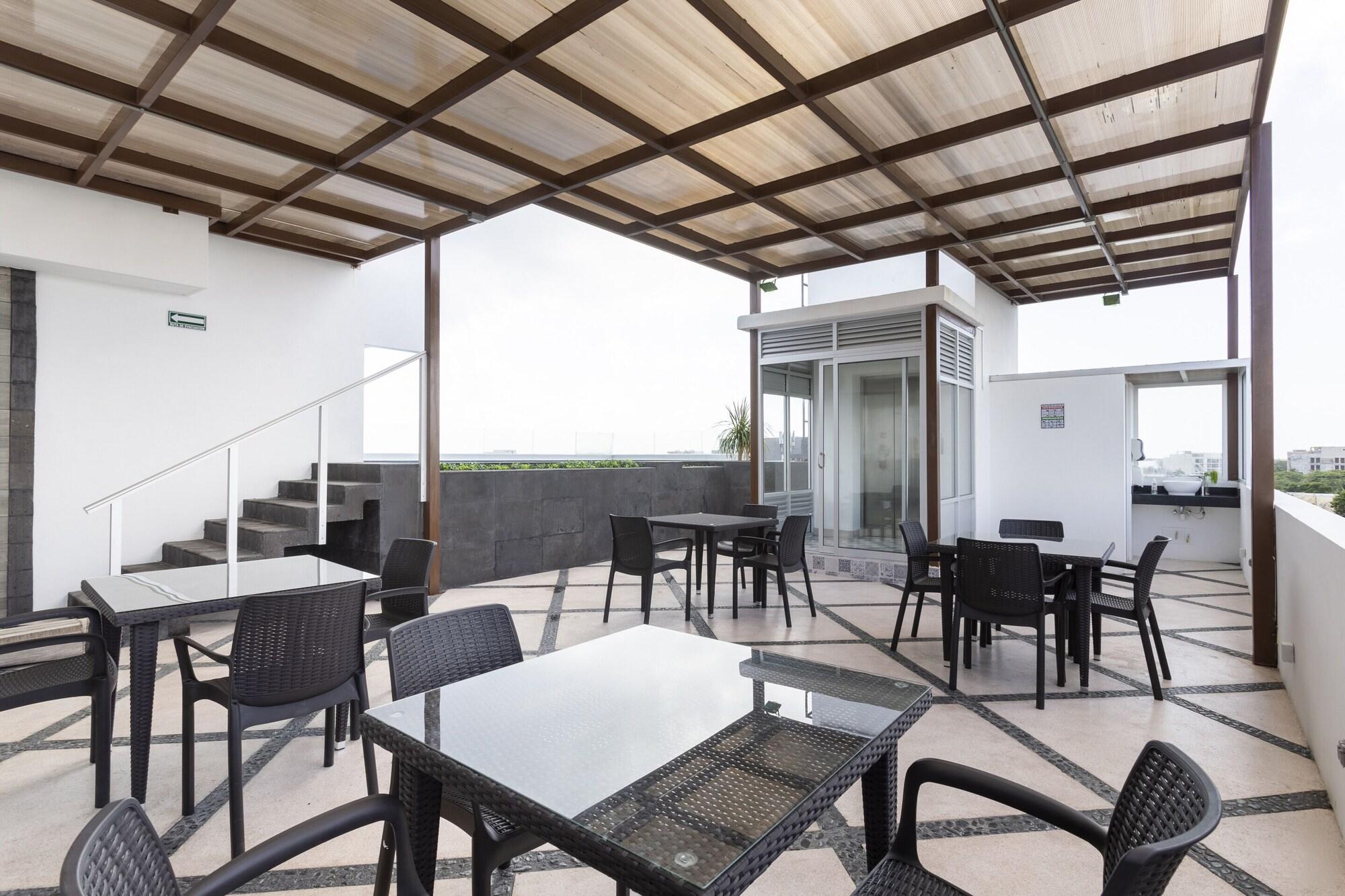 Bfh Attraction Deluxe Hotel Playa del Carmen Exterior photo