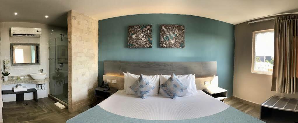 Bfh Attraction Deluxe Hotel Playa del Carmen Exterior photo